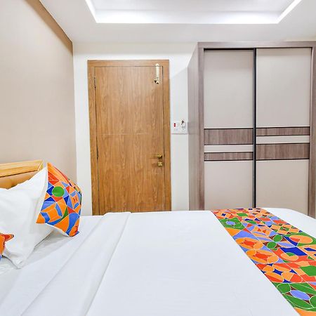 Fabhotel Seri - Nr Kims Hospital, Gachibowli ハイデラバード エクステリア 写真