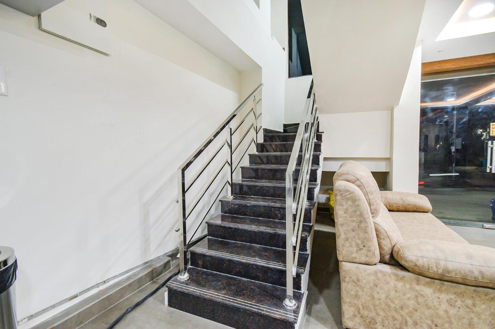 Fabhotel Seri - Nr Kims Hospital, Gachibowli ハイデラバード エクステリア 写真