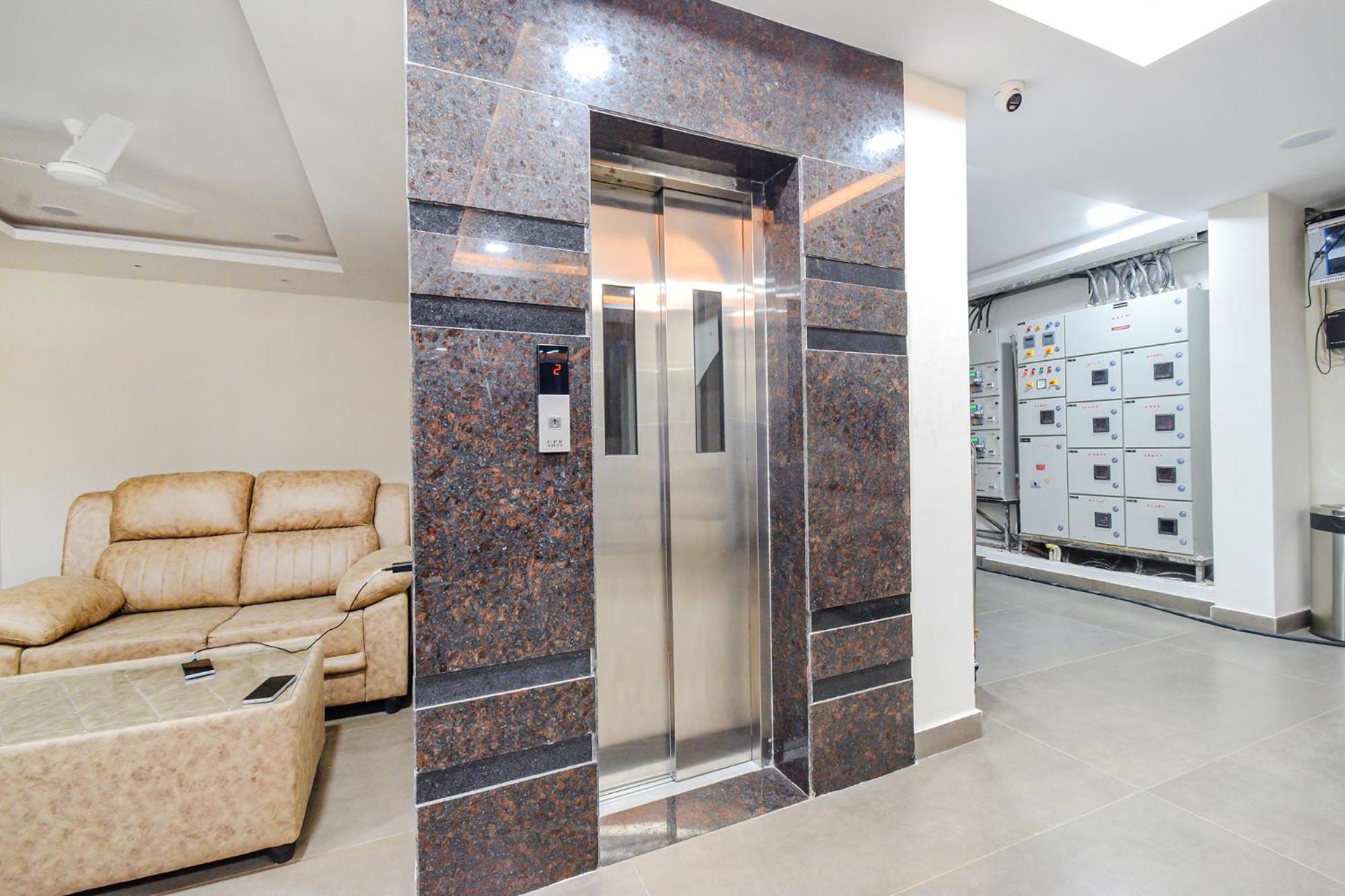 Fabhotel Seri - Nr Kims Hospital, Gachibowli ハイデラバード エクステリア 写真