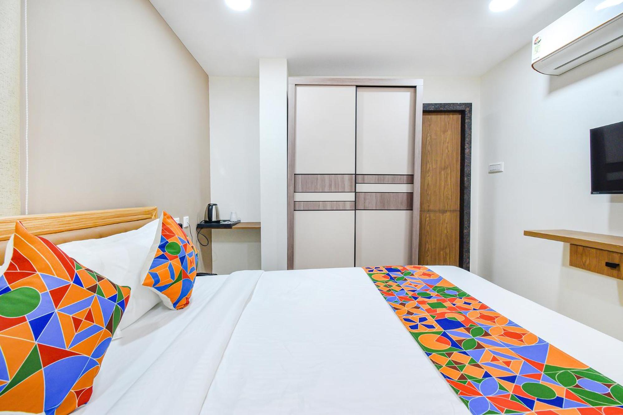Fabhotel Seri - Nr Kims Hospital, Gachibowli ハイデラバード エクステリア 写真